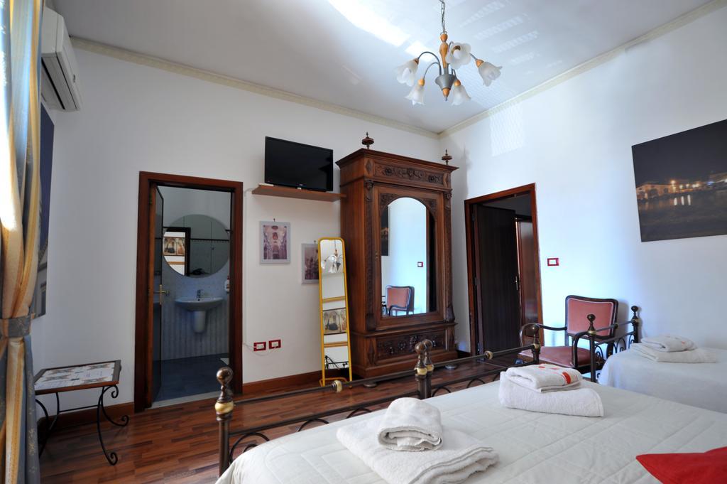 Il Giardino Di Pietra Bed & Breakfast Noto Dış mekan fotoğraf