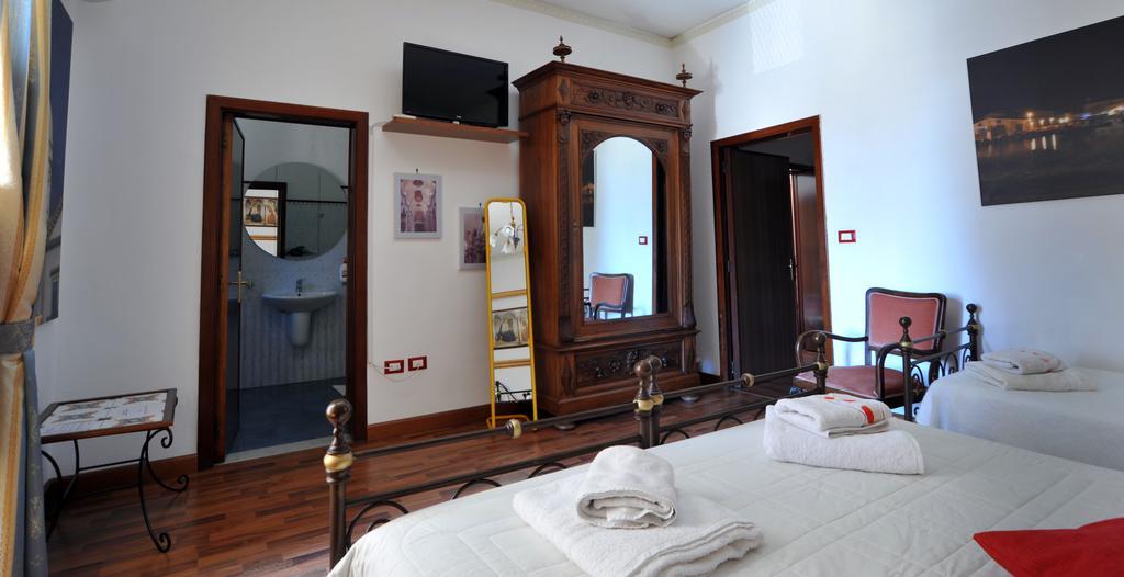 Il Giardino Di Pietra Bed & Breakfast Noto Dış mekan fotoğraf