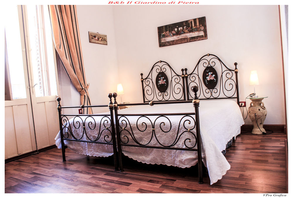 Il Giardino Di Pietra Bed & Breakfast Noto Dış mekan fotoğraf
